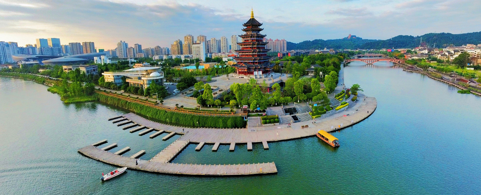 興企愛(ài)崗、志美行厲、建功立業(yè)